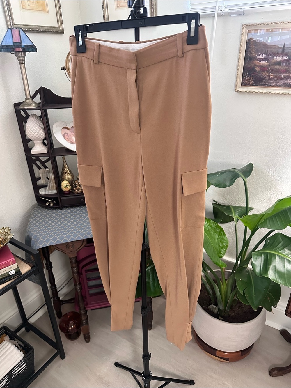 Aritzia Babaton Tan Cargo Joggers - Utility Style - Picture 3 of 8